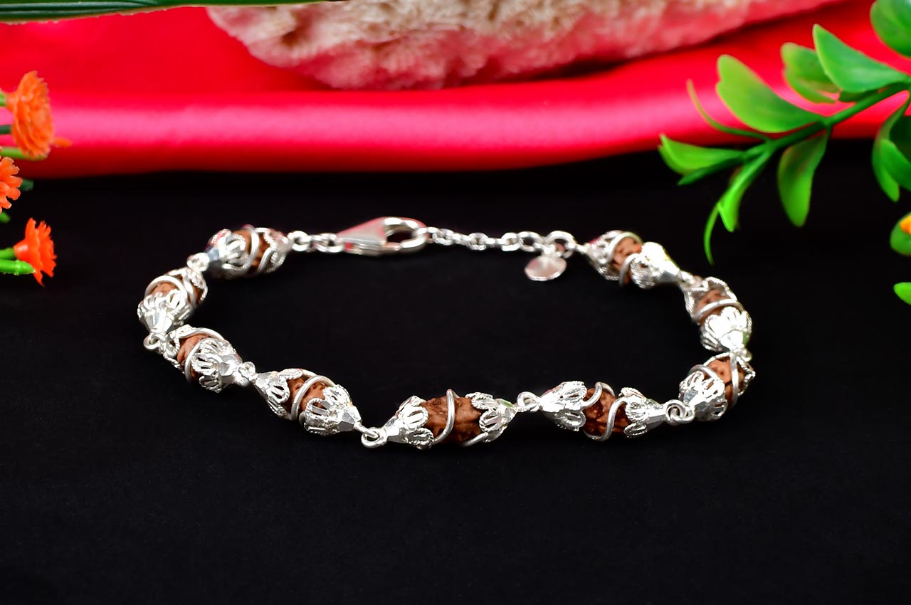 1 mukhi Shiv rudraksha bracelet - Designer silver capping